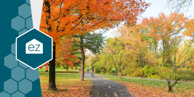 Mount Vernon Trail in autumn season